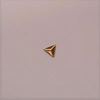 メタルスタッズ/トライアングル3mm×3mm/ゴールド