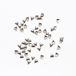 メタルスタッズ/トライアングル1.5mm×1.5mm/シルバー