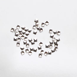 メタルスタッズ/スクエア1.5mm×1.5mm/シルバー